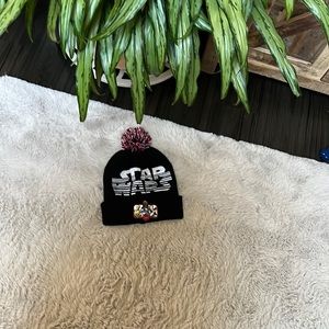 Cute knit Star Wars hat worn once